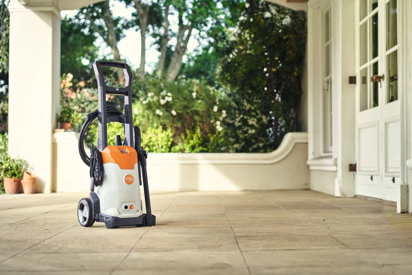 Водоструйката STIHL RE 90